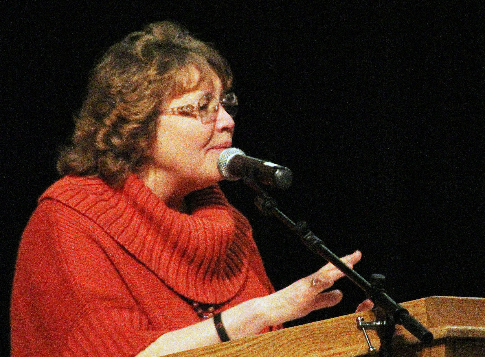 Anita Genrich, Mauston